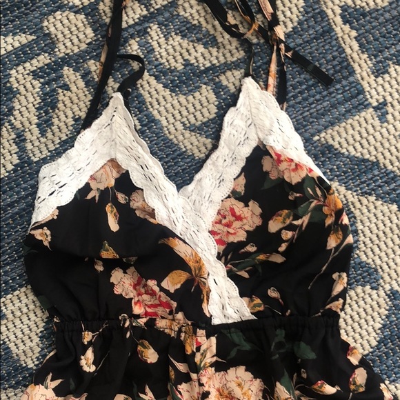 Zaful Floral Print Romper - Picture 2 of 4